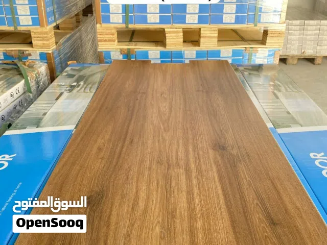 البدر العالمية للمفروشات الرواد في تركيب خشب الباركية بجميع انواعه الممتازة التركية والايطالية