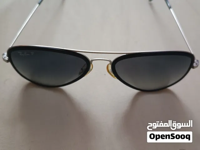 راي بان راوند دبل بريدج أصلية بحالة ممتازة.
