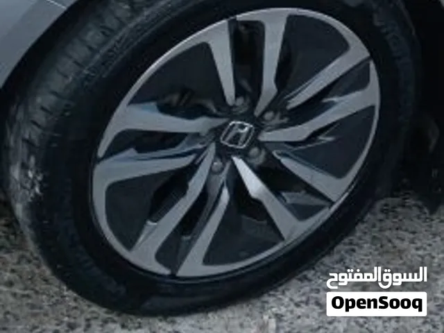 جنط هوندا اكورد فردة واحدة فقط الجنط نظيف لسيارة اكورد يصلح عجل + سبير