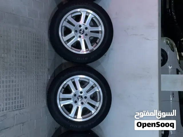 للبيع رنقات موستنق وتواير فيهم نص عمر  مقاس 17