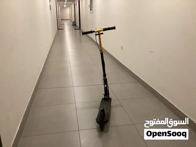 Kick scooter Color black Subitable for kids and adults