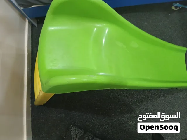 سحسيله كنبتين راتان وطاوله وسط