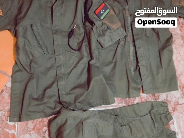 معدات عسكريه وملابس عسكرية نطاق+ كادارات + باريهات+ واقيات+كادارات +بدلات