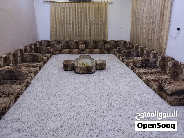 مجلس ارضي للبيع