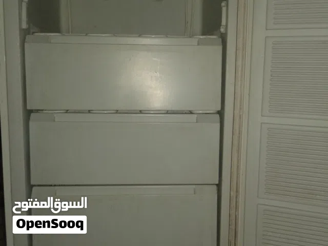 ديب فريزر Siltal نظام ديفروست 3 ارفف و3 ادراج