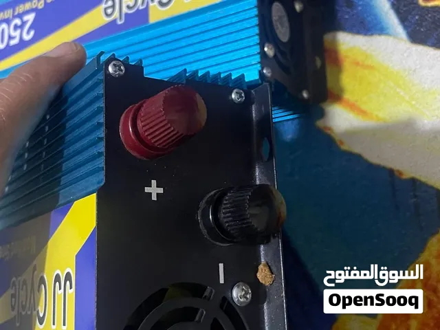 عاكسه كهرباء نظام 24 وتخرج 220 الواط2500