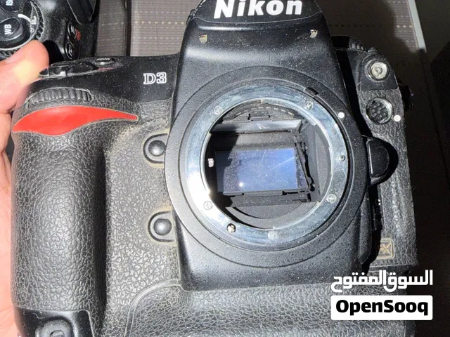 للبيع الكيمرا ماعرف شو فيها يمكن بس ناقصنها بطاريه و عدسه شلها ب 950 و الي بيخلص اليوم 850