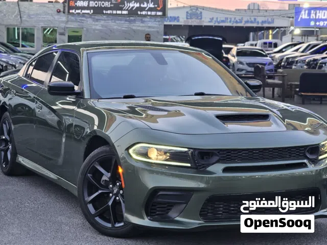 دوج جارجر 6سلندر نضيف جدا استعمال قليل جدا مواصفات عاليه كت SRT جنوط اصليه محرك 3.6cc اقتصادي رادار