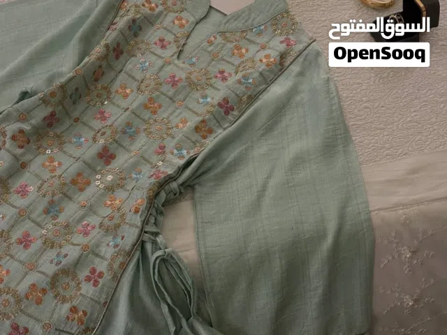 عباية كتان بيور مطرز إستقبال ومناسبات