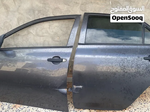 تويوتا كارولا 2011-2012