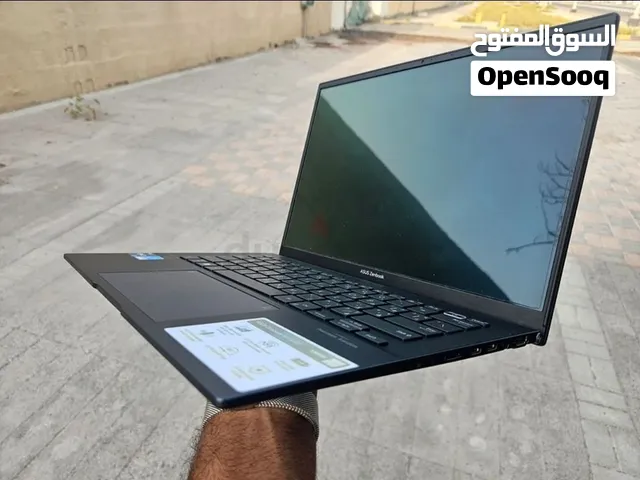 للبيع ASUS Zenbook 14 OLED بحالة ممتازة جهاز نحيف وخفيف ومناسب جدا للعمل و الدراسة
