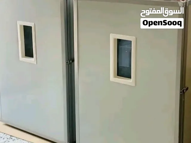 فقاصة دجاج للبيع 500بيضه استعمال حضنه واحده بس