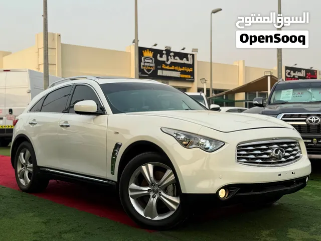 Used Infiniti FX35 in Sharjah