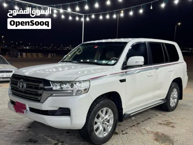 Used Toyota Land Cruiser in Abu Dhabi