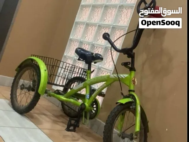 ساكن للبيع ثلاث دوائر