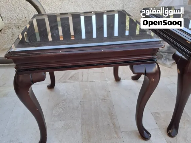طاولات للبيع