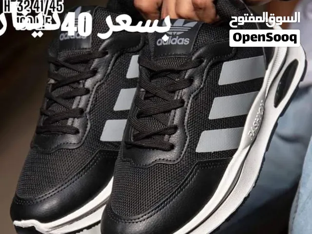احذية شبابية جملة فقط مقاسات من 41الي 45 توصيل داخل بنغازي وجميع مدن ليبيا للحجز علي الخاص