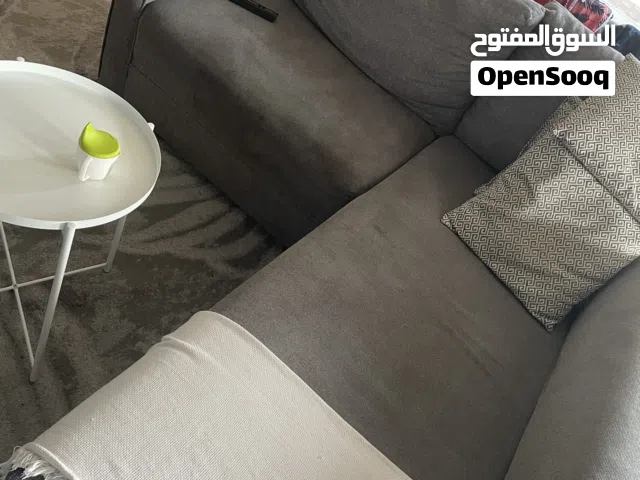 كنب كورنر متحرك مستعمل بحالة ممتازة للبيع