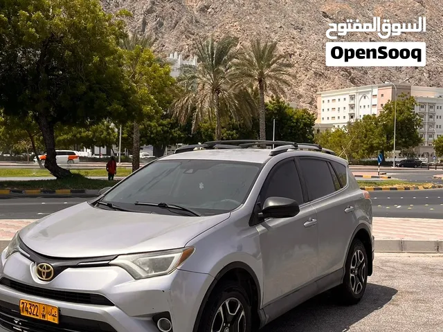 تيوتاRav4 LE 2017