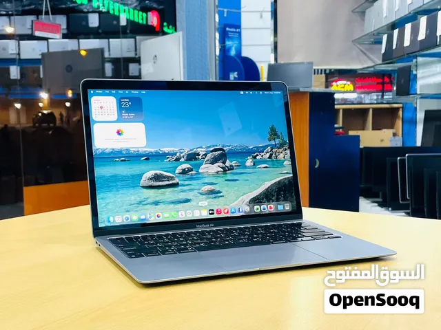 Apple Mackbook Air 2337  M1 Chip Ram 8GB SSD 256GB Screen 13.3”