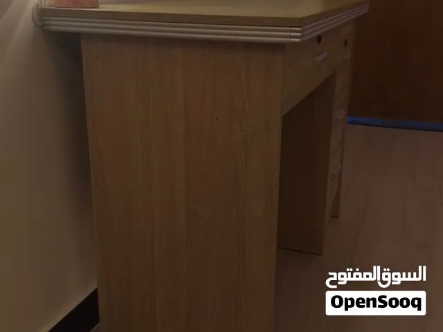 ميز مكتب دراسة