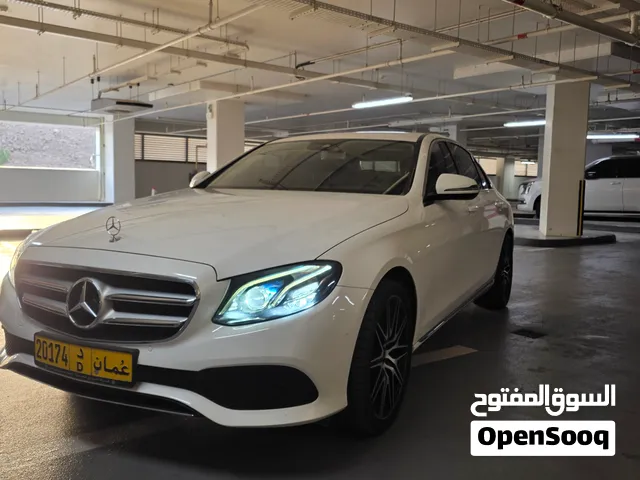 Omani Agency Mercedes Benz E-Class E 200 2017 Sedan for Sale in GCC Specs