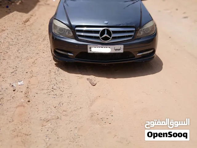 مرسيدس c300 2011 محرك 30 272 ساح ماشيه 90 ميل او 144كم محرك كمبيو كربون امورهم طيبه