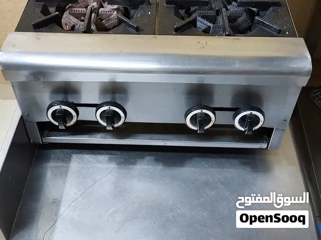 طباخ غاز وثلاجة للبيع