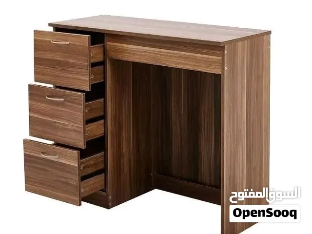 ميز مكتبي جديد غير مستعمل