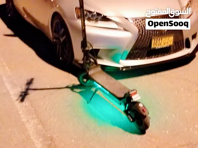 سكوتر مستعمل اسبوعين يوجد به ضمان 3 شهور