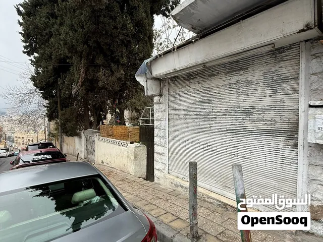 محل تجاري بموقع حيوي مميز للايجار السنوي