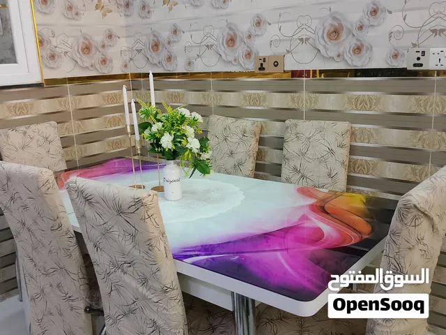 بس ب 80 الف وبيه مجال ميز طعام حجم كبير يتكبر ويتصغر مع كراسي عدد 6 ، قوي ولايوجد فيه اي اشكال
