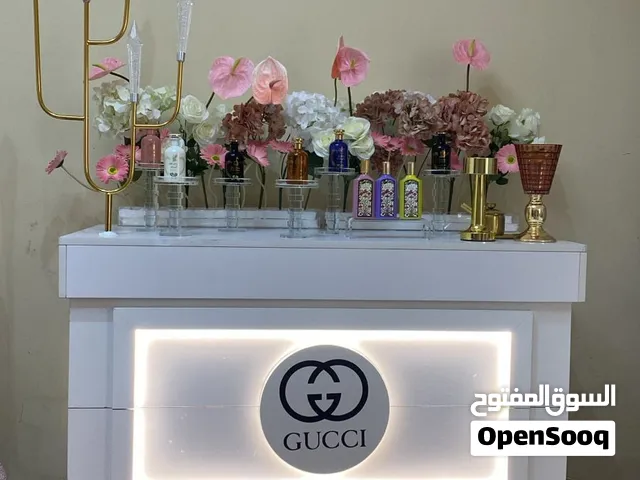 عربة عطورات