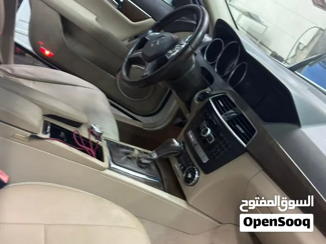 Mercedes bb nz 2013 model for sale C 200 fuel economy car pls contact whatts app
