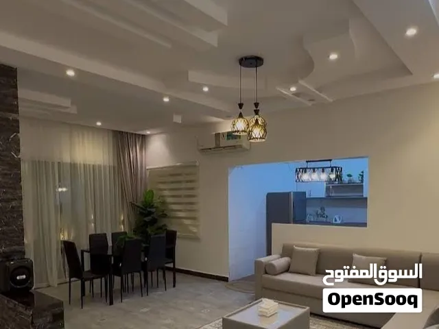 *استراحة فينيا - بركاء موقع مميز* غرفتين + صالة + مطبخ + 3 حمامات مسبح كبير + مسبح للأطفال + م