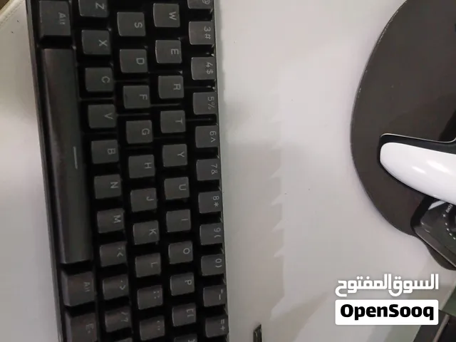 كيبورد قيمنق جديد مع كرتونته وكل شي قابل للتفاوض