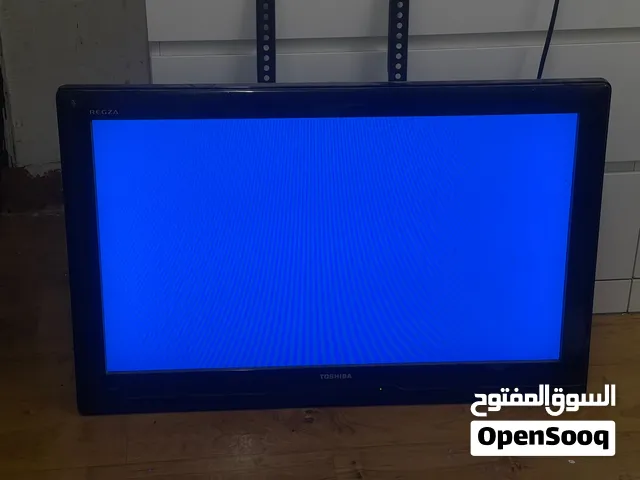 تلفزيون توشيبا للبيع مع حامل 32 بوصه  32 inch Toshiba Tv with a holder