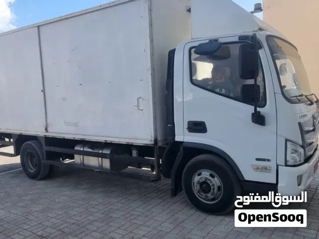 شاحنات للايجار