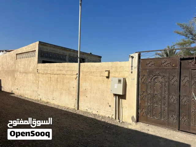 منزل للبيع منطقة البليدة ثالث قطعة من الشارع العام مقابل مركز فريق البر للتسوق