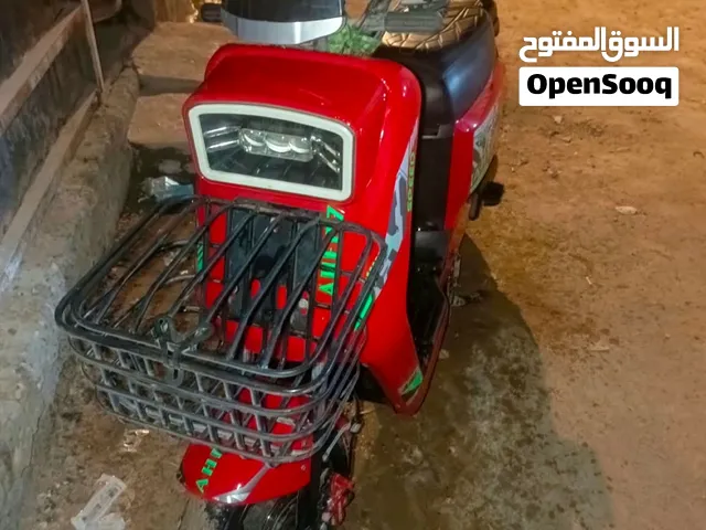 دراجه شحن ار 7 كهربائياته شغله السعر 300 وبيه مجال قليل حك الجيه