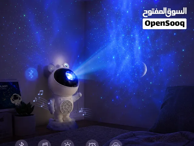 رجل الفضاء +سبيكر +جهاز تحكم ماركة Home care  مصباح ورائد الفضاء الليلي مع مكبر صوت موسيقي