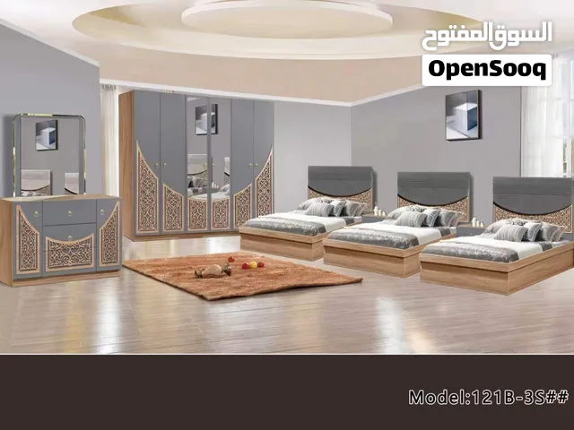 3 BEDS BEDROOM SET WITH MATTESS WITH FITTING/غرف نوم مل ثلاثہ سریر مو دوشج مع ترکیب مجاني