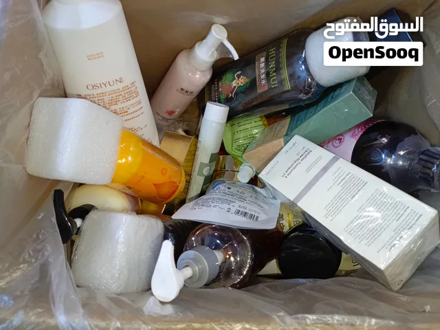 بوكس العناية بالبشرة والجسم والشعر سعر 50 بي اشكال والوان