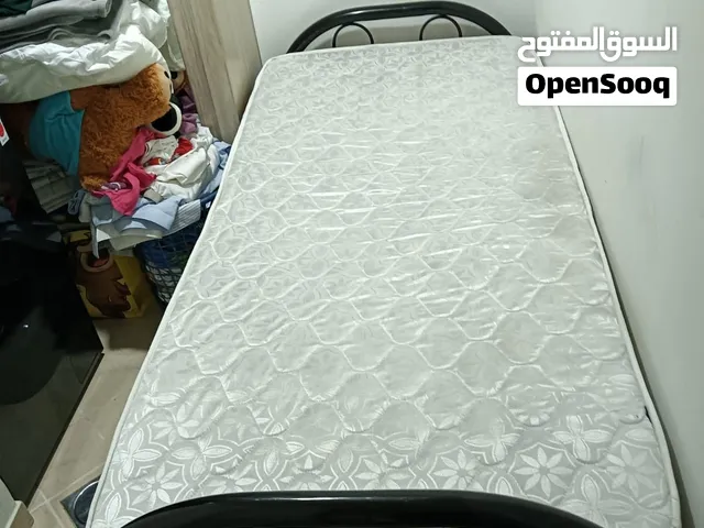 سرير مفرد 90×200 + فرشتين – 300 درهم