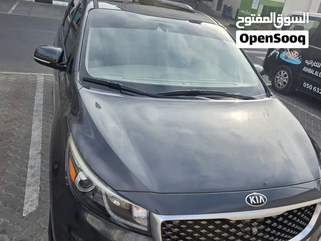 Used Kia Sedona in Sharjah