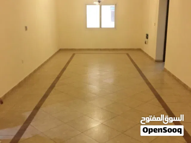 شقه للايجار مساحة كبيره بالسد