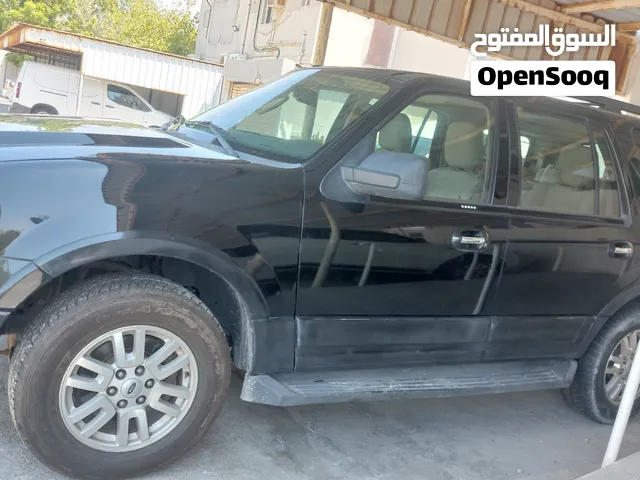 سيارة إلى البيع