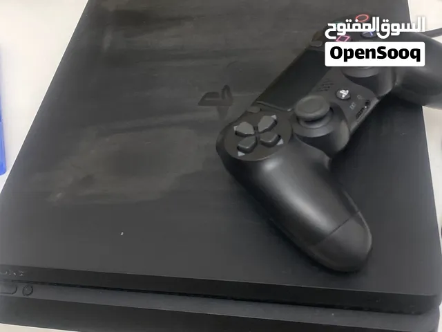 سوني 4 اسلم نظيف ما فيه ولا شي فيه استكر الوكله معا يدا نظيف و يراته