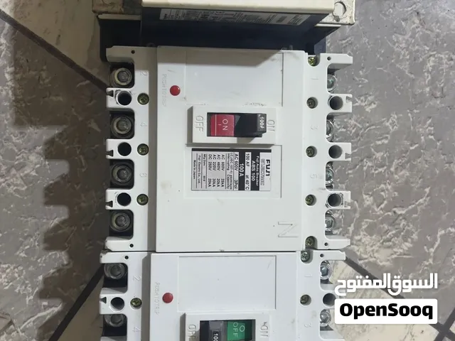 قاطع دورة رئيسي 4 فيزات مستخدم كالجديد 100 امبير و كونكتر شنايدر (الكونتكتر محتاج صيانة للملف )