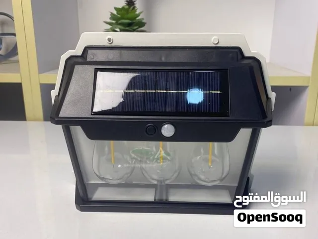 مصباح حائط خارجي يعمل بالطاقة الشمسية